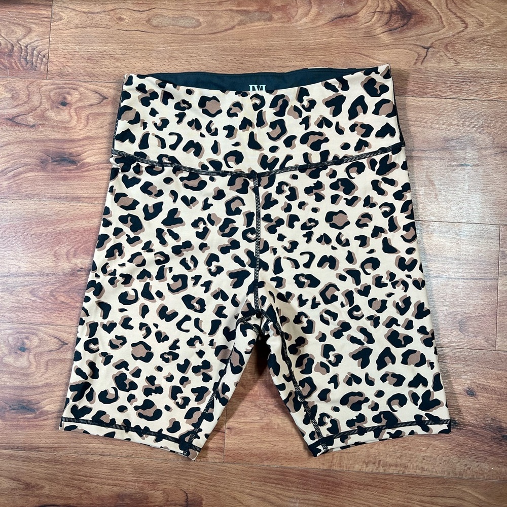 NOWT IVL Collective Into the Wild Biker Short Size 8